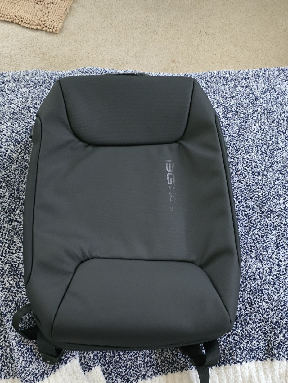 BANGE anti-theft backpack with USB charging port, lightweight work backpack